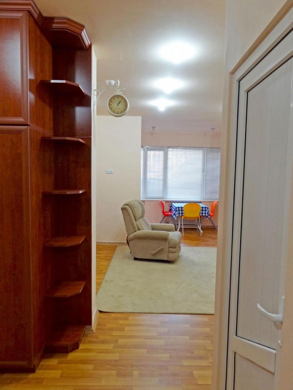 Apartment In The Center Of Yerevan By The Republic Square מראה חיצוני תמונה